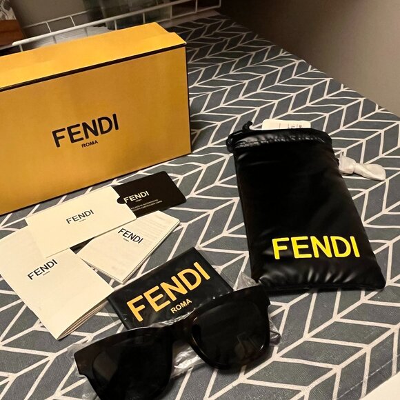 NIB Fendi 52MM Square Acetate Sunglasses Dark Havana Smoke - Picture 9 of 9